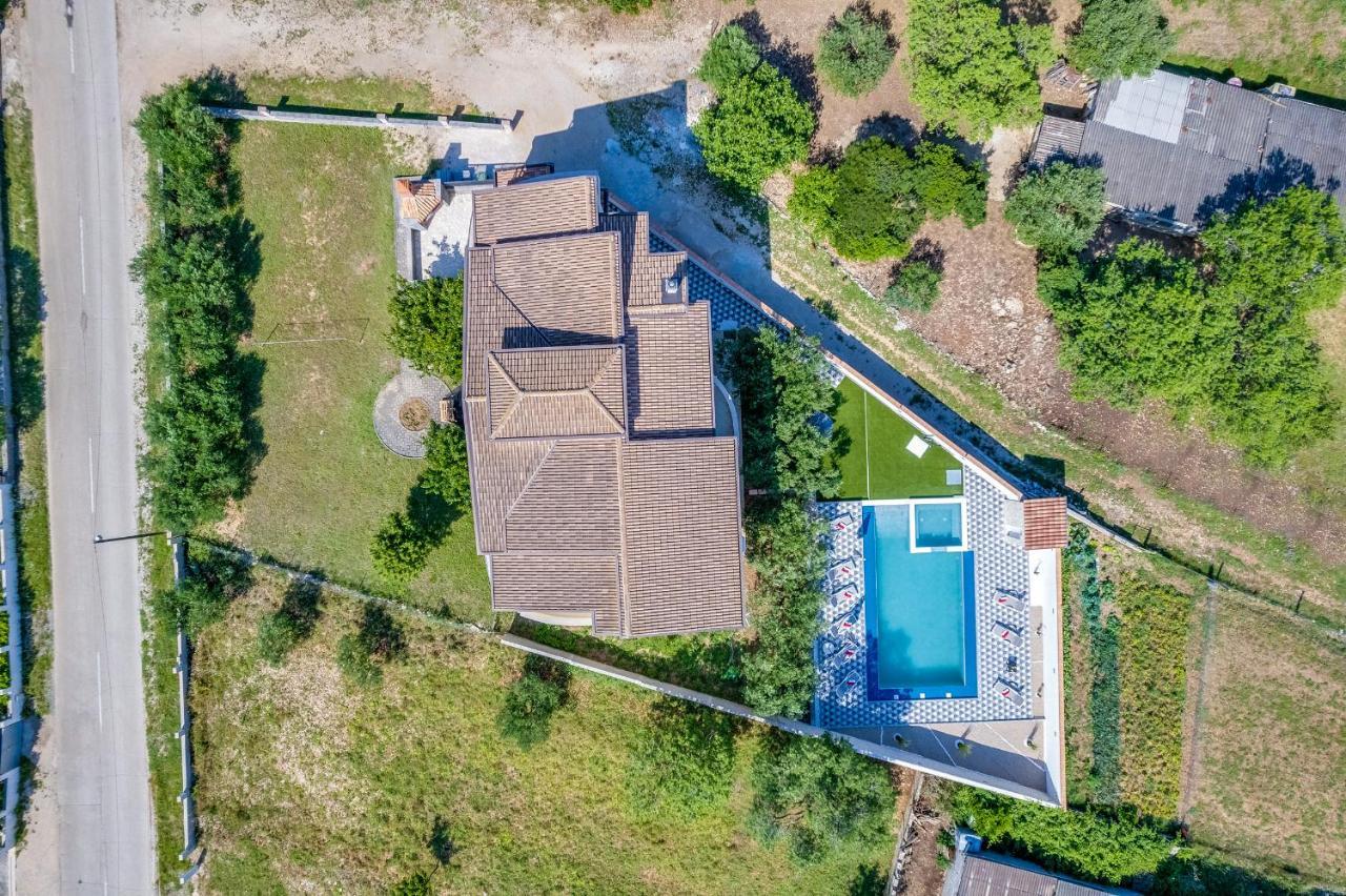 Apartman David S Bazenom Podusje Exterior foto